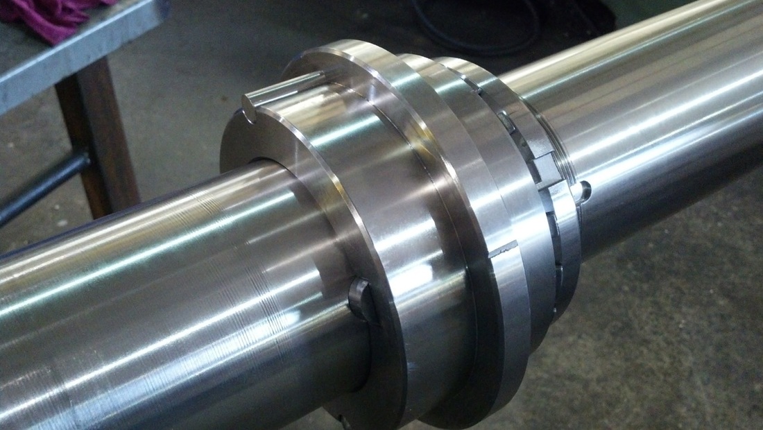 picture of stainless steel shafts made by APT